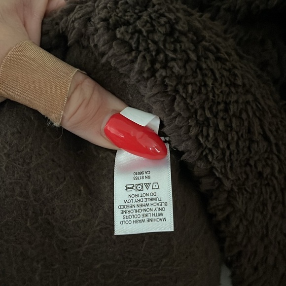 (NWT) Maurices Women’s Cozy Sherpa Shacket in Umber Brown - Picture 16 of 16